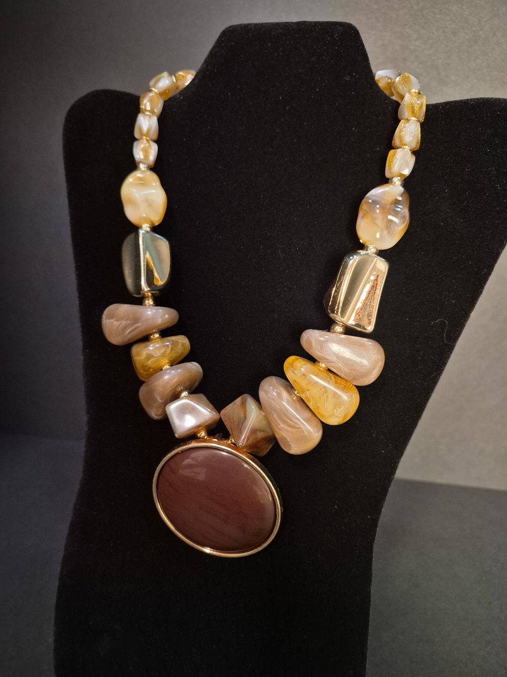 Gold-Trim Brown & Amber Statement Necklace with Large Oval Pendant